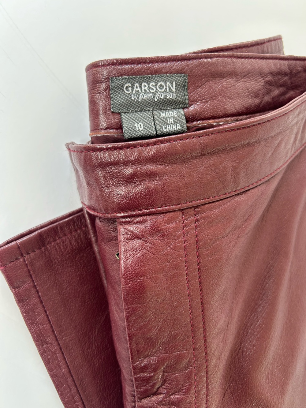 Women’s Leather Jeans in Burgundy - Stylish Casual Wear